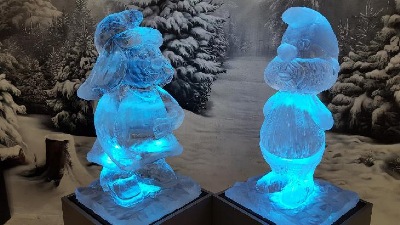 Eisskulptur, Schlümpfe aus Eis