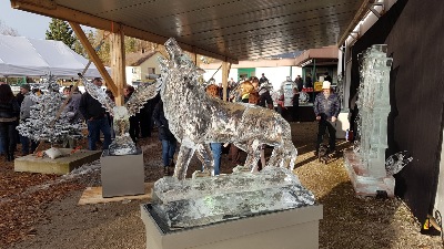 Eisfigur Wolf